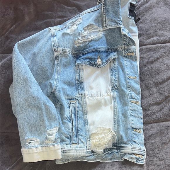 Forever 21 Light Blue Denim Jacket - Picture 5 of 6